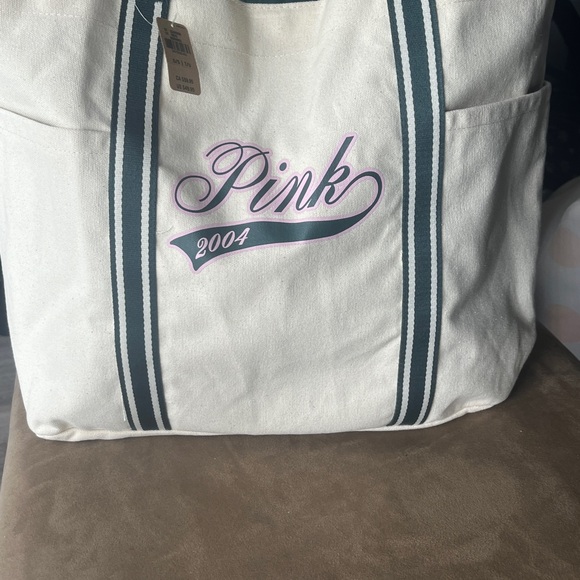 COPY - LIMITED EDITION VS PINK TOTE BAG - Picture 2 of 2